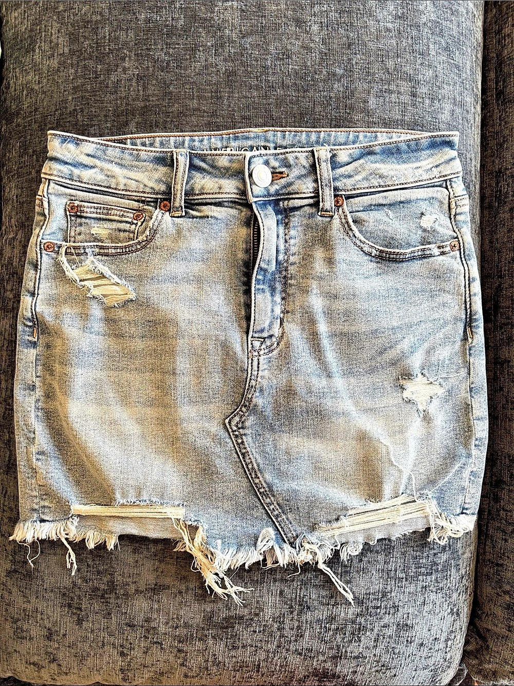 American Eagle Super Stretch Distressed Denim Jean skirt Waist 10